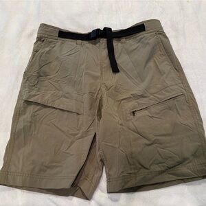 Chaps - Nylon Stretch Made In Belt Cargo Shorts 36” Waist 10” Inseam